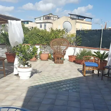 לינה וארוחת בוקר L'approdo 3*