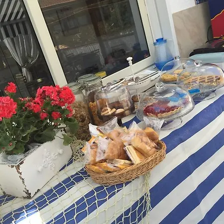 L'approdo לינה וארוחת בוקר 3*