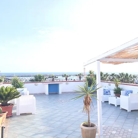 L'approdo Сан-Леоне